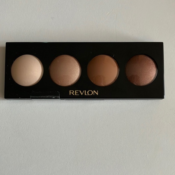 🌻Revlon Eyeshadow Palette Eye Makeup Matte & Shimmer Finishes, 710 - Picture 2 of 7